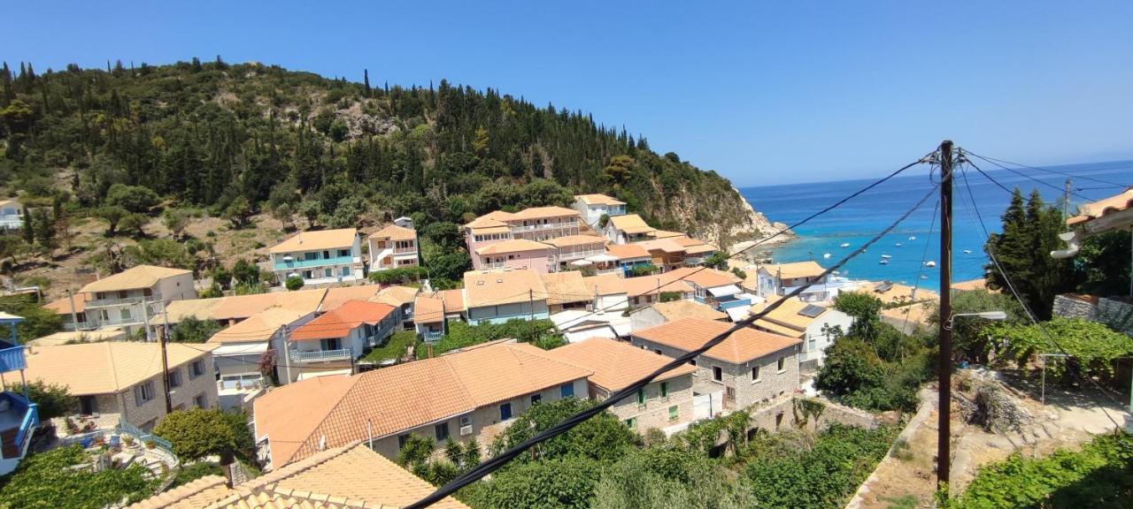 Villa Spiros Áyios Nikítas Exterior foto